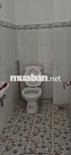 Nhà 2 lầu SHR ngay ngã 3 Tân Kim