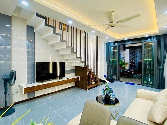 💥 Bán gấp trong tháng 9 – Nhà Nguyễn Thanh Tuyền, P.2 Tân Bình, giá c
