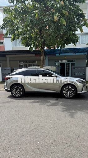 Lexus RX350 Premium Sản xuất 2024,lăn bánh 1V km.