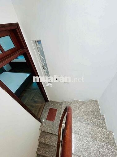 Giá Siêu Rẻ! Nhà Đội Cấn , mặt tiền 5m, mặt ngõ xe ba gác, vài bước ra