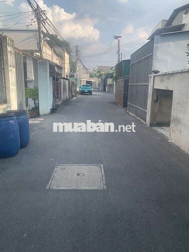 Nhà giá rẻ Đông hòa, nhà rẻ ở dĩ an. Nhà 1 lầu 1 trệt. Diện tích 150m