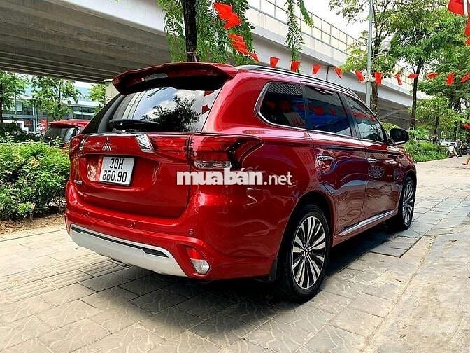 Outlander 2.0 Pre sx 2022 mẫu 2023 tuyệt đẹp