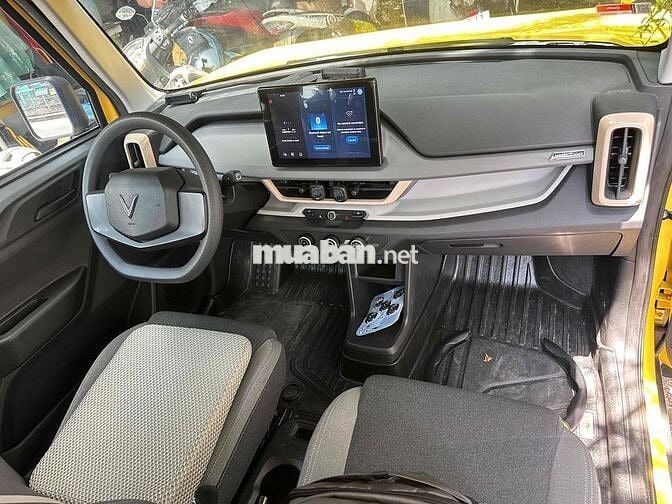 VinFast VF3 2024 Mua pin	 - 3000 km như mới