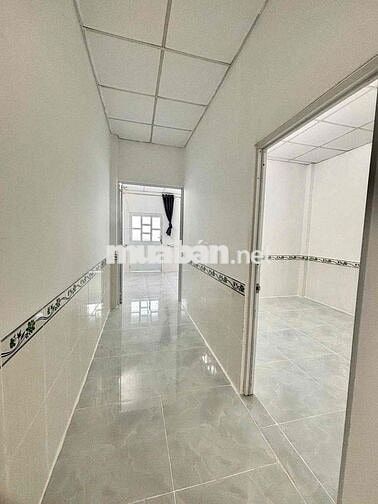 NHÀ DƯỚI 600TR kế CẦU LỚN HÓC MÔN 2PN rộng ( cam kết giá đúng)
