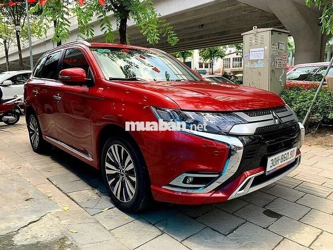 Outlander 2.0 Pre sx 2022 mẫu 2023 tuyệt đẹp