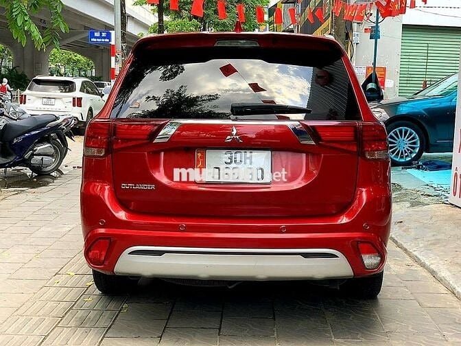 Outlander 2.0 Pre sx 2022 mẫu 2023 tuyệt đẹp