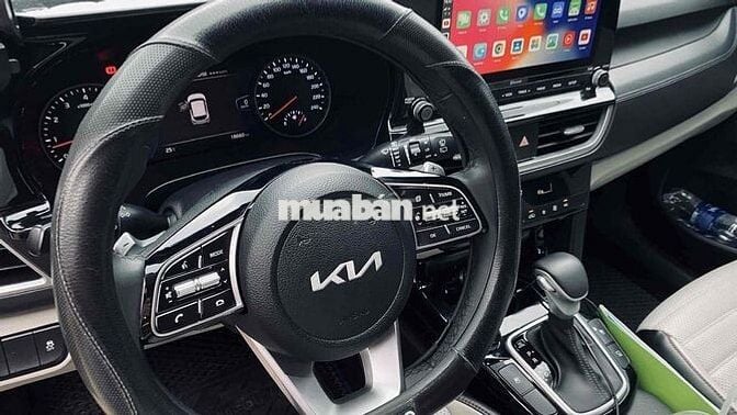 Kia Seltos 2022 Premium 1.4 AT Turbo - 78000 km