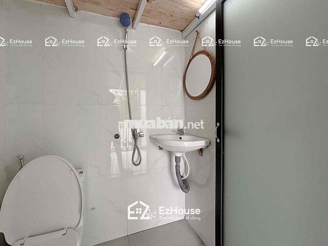 Phòng Duplex ban công 30m2 ngay Nguyễn Oanh