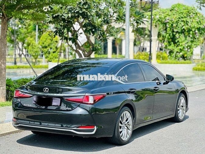 Lexus ES 2022 250 - 25000 km