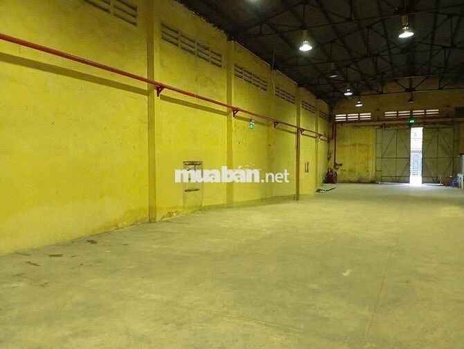 CHo thuê kho xưởng mặt tiền đường Phạm thế hiển dtsd 2500m2 có pccc