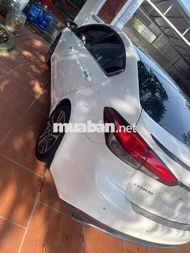 Kia Cerato 2018 2.0 AT Premium - 12000 km