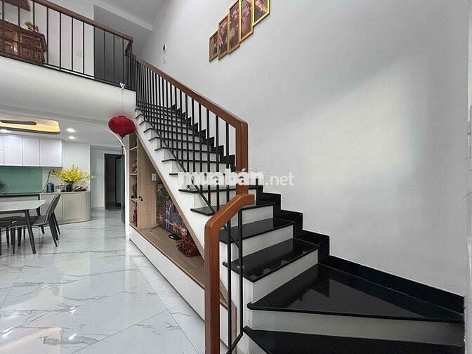 Bán nhà 2 tầng mới xây đường Thâm Tâm sát trục chính Minh Mạng