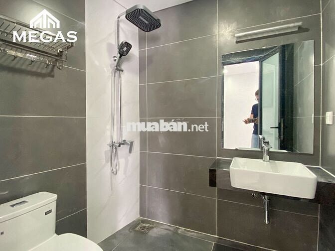 CHO THUÊ CĂN HỘ 2 NGỦ 2WC MỚI TINH NGAY CÔNG VIÊN HOÀ BÌNH