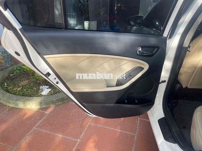 Kia Cerato 2018 2.0 AT Premium - 12000 km