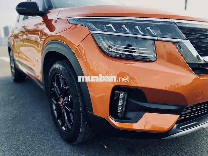Kia Seltos 2022 Premium 1.4 AT Turbo - 78000 km