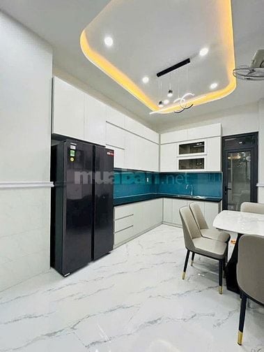 Bán nhà 36,5m2 giá 1 tỷ 950 triệu đường Chu Văn An, P12, Bình Thạnh.
