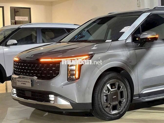 KIA CARNIVAL HEV - GIẢM GIÁ - TẶNG BẢO HIỂM