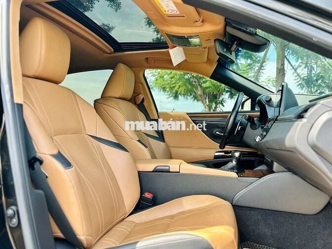 Lexus ES 2022 250 - 25000 km