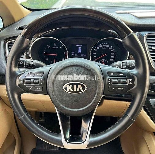Kia Sedona 2020 DAT Luxury - 80000 km