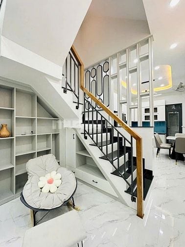 Bán nhà 36,5m2 giá 1 tỷ 950 triệu đường Chu Văn An, P12, Bình Thạnh.