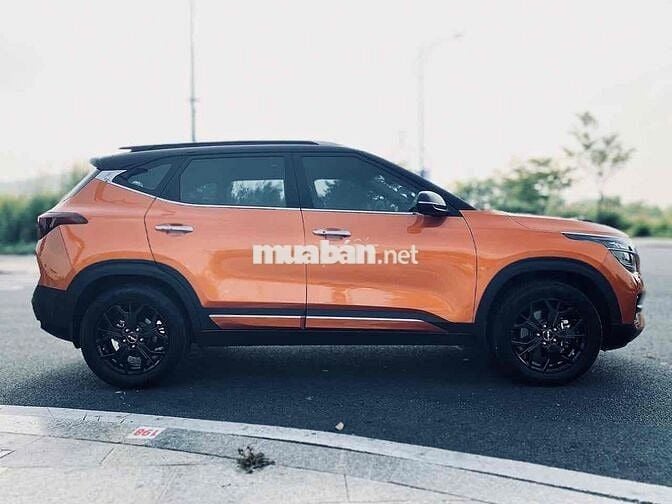 Kia Seltos 2022 Premium 1.4 AT Turbo - 78000 km