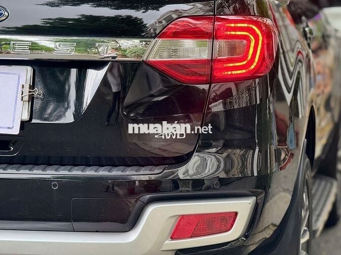 SIÊU CỌP FORD EVEREST 2022 4x4AT NGUYÊN ZIN