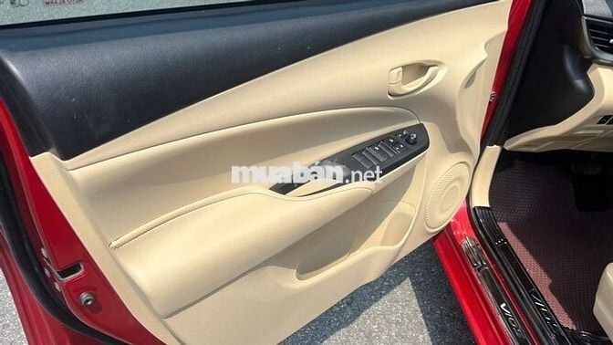 Bán Vios E CVT 2022 màu đỏ xịn