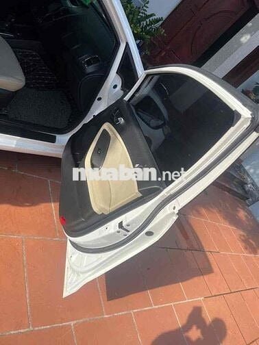 Kia Cerato 2018 2.0 AT Premium - 12000 km