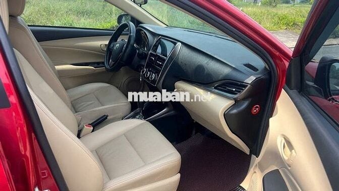 Bán Vios E CVT 2022 màu đỏ xịn
