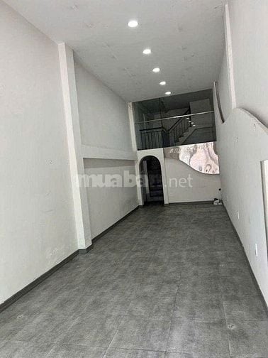 Cho thuê nhà mặt tiền Nguyễn Thiện Thuật, P.3, Q.3 giá 33tr