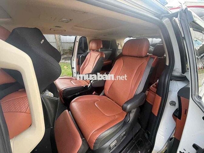 Kia Carnival 2022 2.2D Premium 7 chỗ - 30000 km