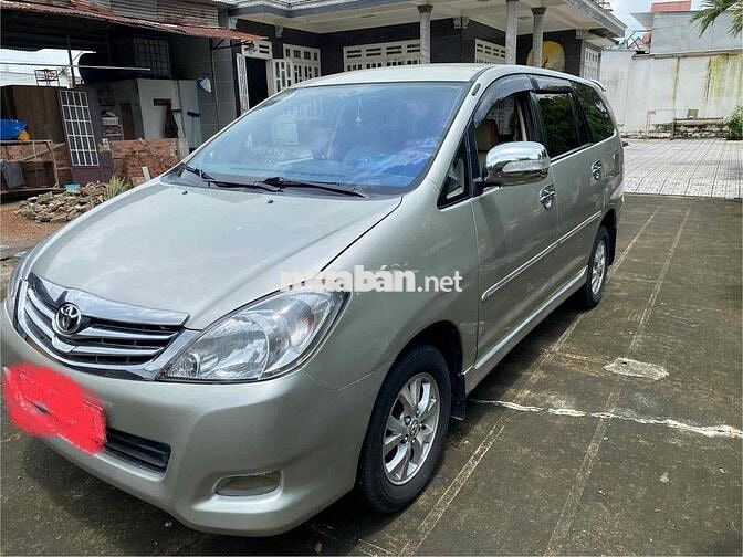 Toyota Innova 2006 G - 200000 km