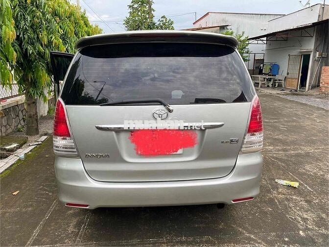 Toyota Innova 2006 G - 200000 km