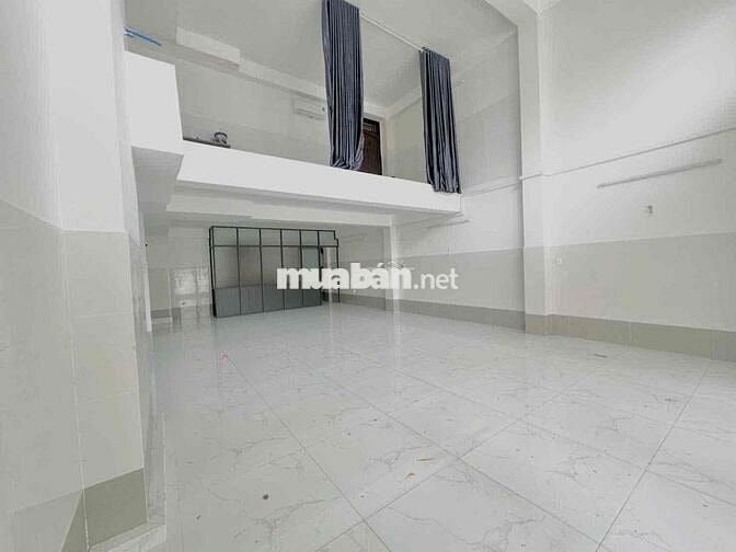 6x12 mặt bằng gần ngã 4 Bốn Xã, ngay khu trường học cấp 1, cấp 2