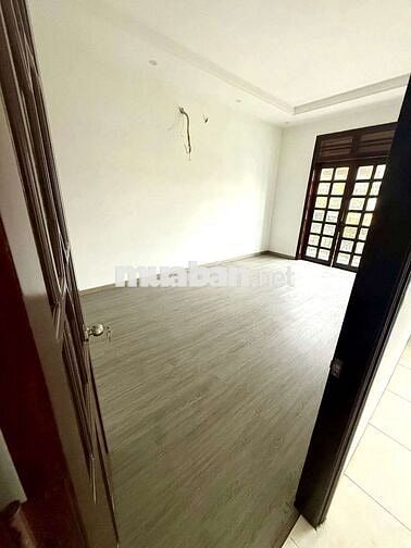 Cho thuê nhà 4 tầng mt Núi Thành, hòa cường bắc