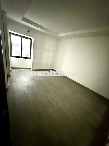 Cho thuê nhà 4 tầng mt Núi Thành, hòa cường bắc