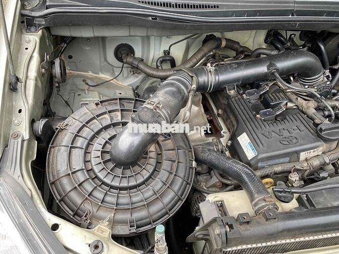 Toyota Innova 2006 G - 200000 km