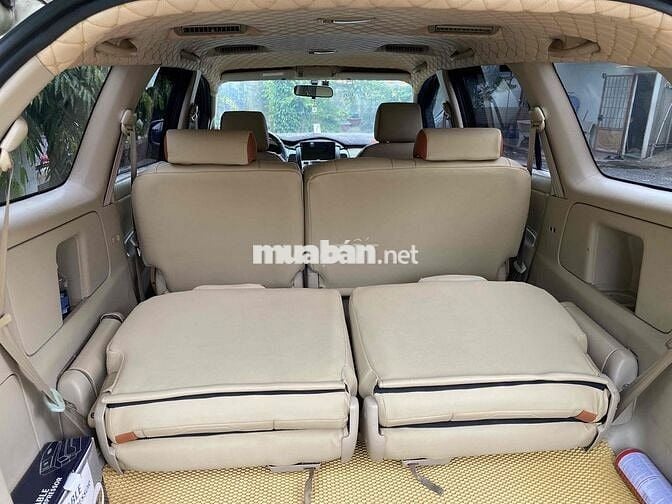 Toyota Innova 2006 G - 200000 km