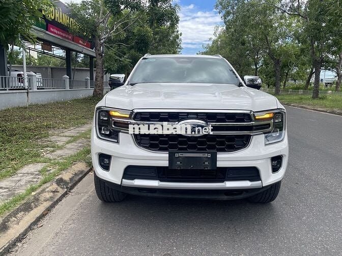 Ford Everest 2023 Titanium+ 2.0 AT 4x4 - 35000 km