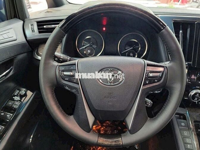 Toyota Alphard 2020-Siêu lướt, 1 chủ, xe như mới!