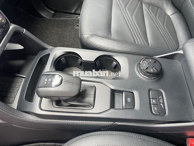 Ford Everest 2023 Titanium+ 2.0 AT 4x4 - 35000 km