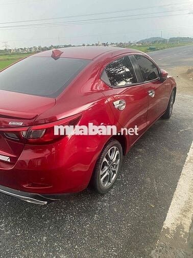 Mazda 2 Sedan 2019 - Nhập Thái Lan - Màu Đỏ