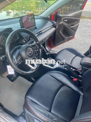 Mazda 2 Sedan 2019 - Nhập Thái Lan - Màu Đỏ