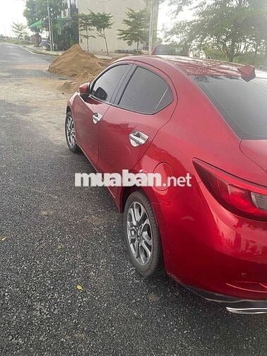 Mazda 2 Sedan 2019 - Nhập Thái Lan - Màu Đỏ