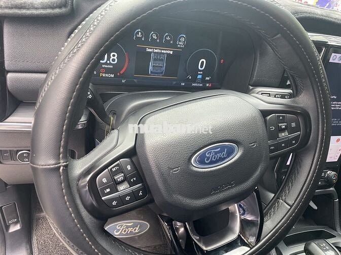 Ford Everest 2023 Titanium+ 2.0 AT 4x4 - 35000 km