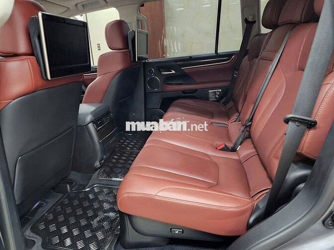 Lexus LX 570 T6 – Nhập Mỹ chính hãng, xe cực hiếm