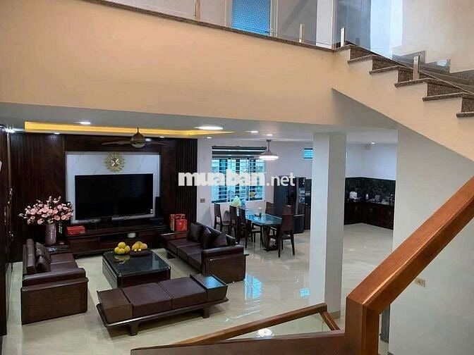 BÁN 304M2 ĐẤT TẶNG NHÀ 3TẦNG MỚI XÂY 2NĂM TRỤC CHÍNH ĐƯỜNG QUANG TRUNG