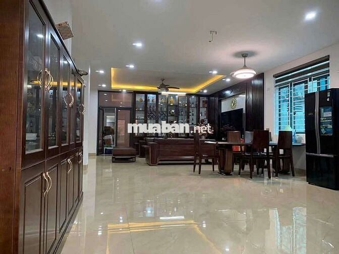 BÁN 304M2 ĐẤT TẶNG NHÀ 3TẦNG MỚI XÂY 2NĂM TRỤC CHÍNH ĐƯỜNG QUANG TRUNG
