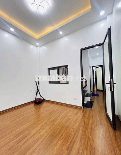 Cho thuê nhà gần trường Kinh Tế, Bách khoa