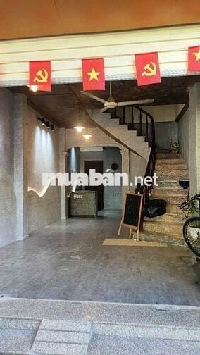 Cho thuê tầng 1 làm văn phòng, kinh doanh, bán hàng